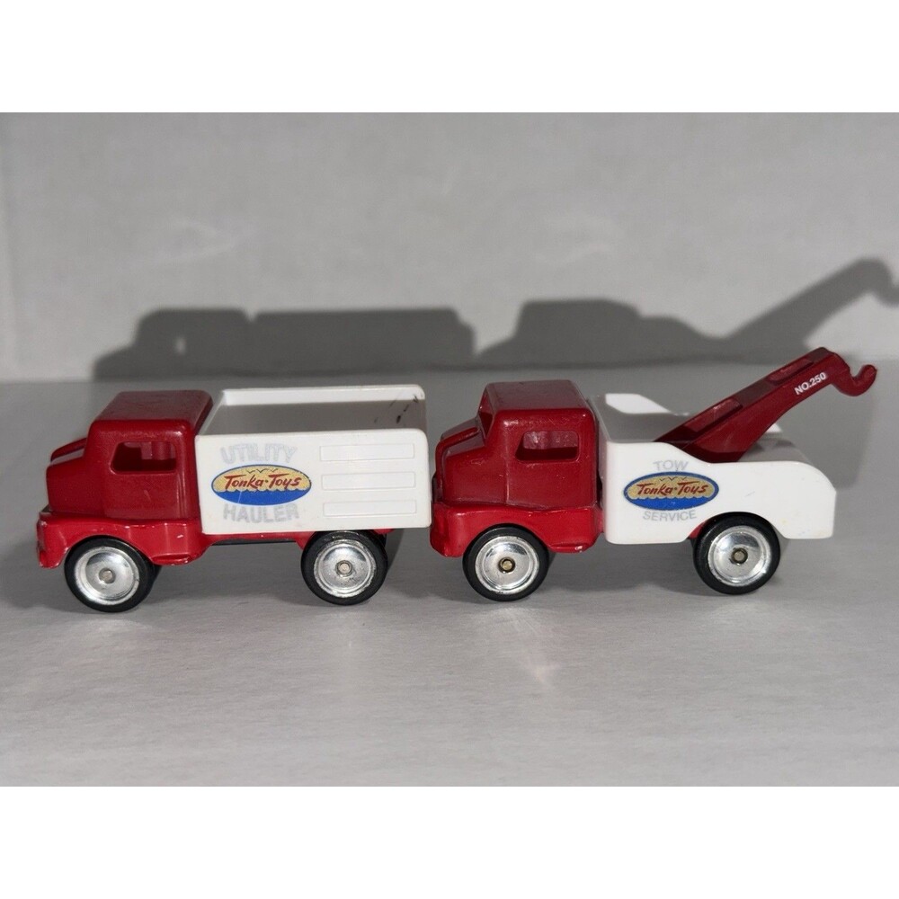 Pair Maisto Tonka Toys Hasbro Ultility Hauler & Tow Service Red white 1998